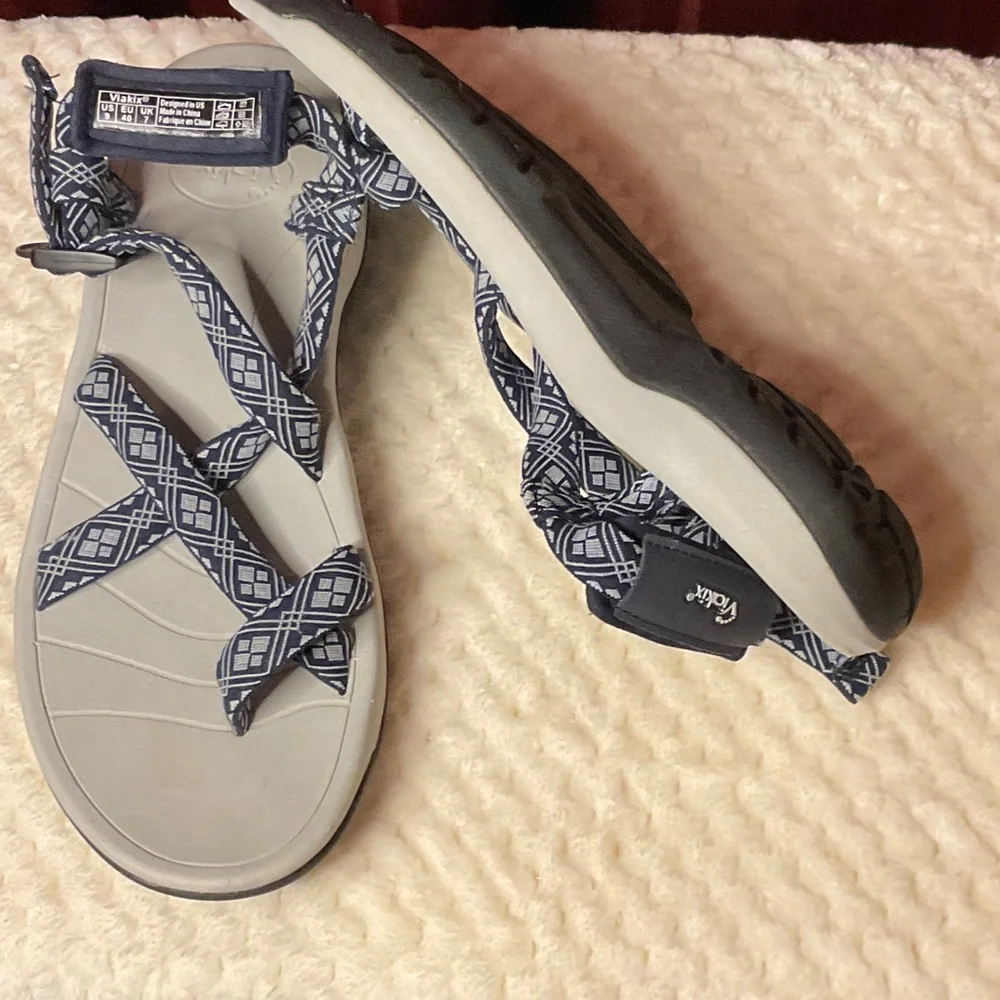 Viakix Navy Patterned Strap Sandals with Gray Footbed sz 9